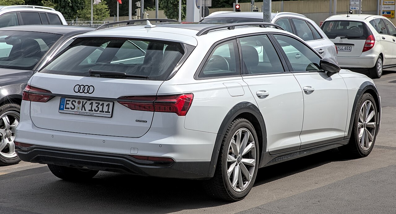 Автомобиль Audi