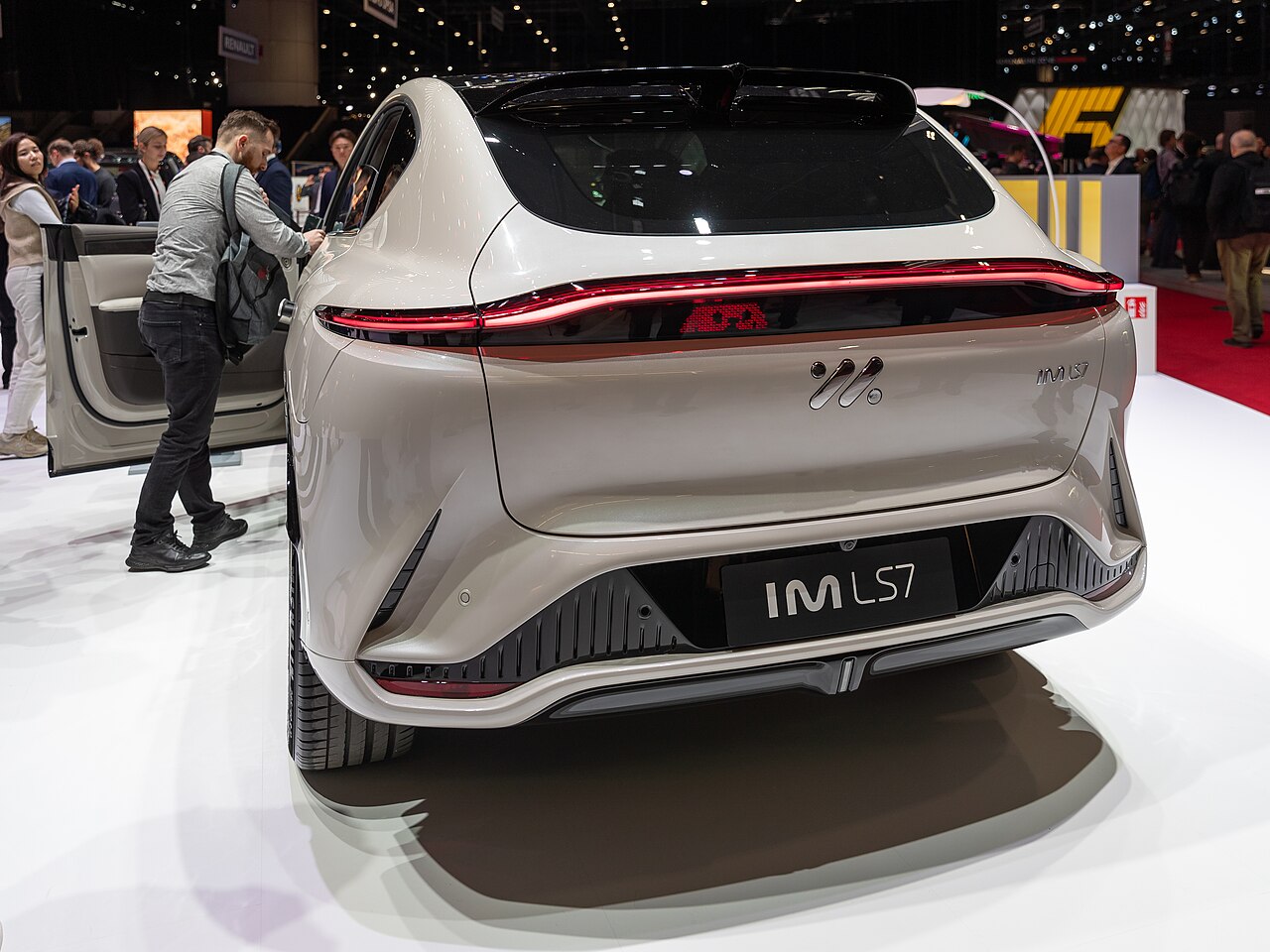 Автомобиль IM Motors (Zhiji)