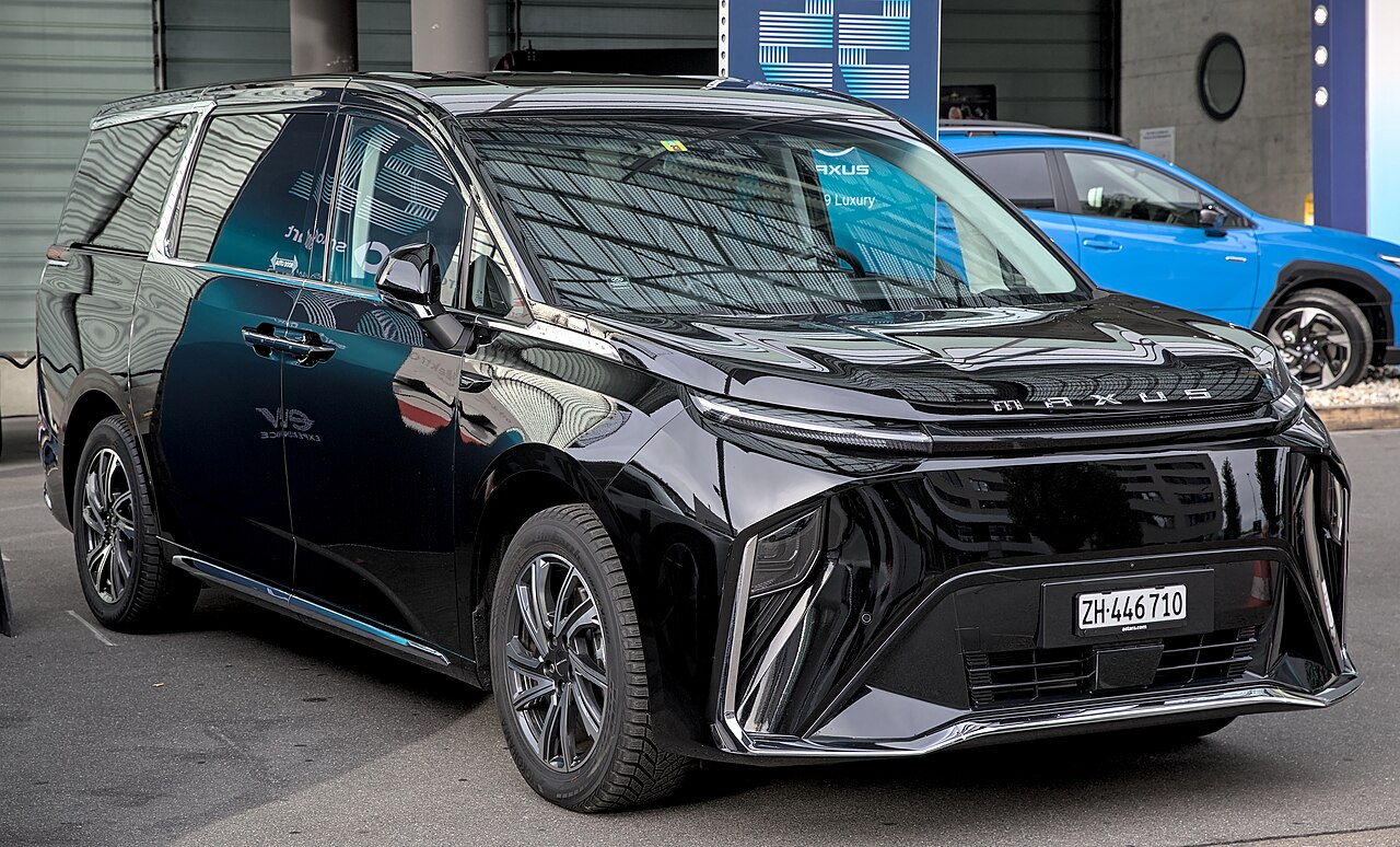 Автомобиль Maxus