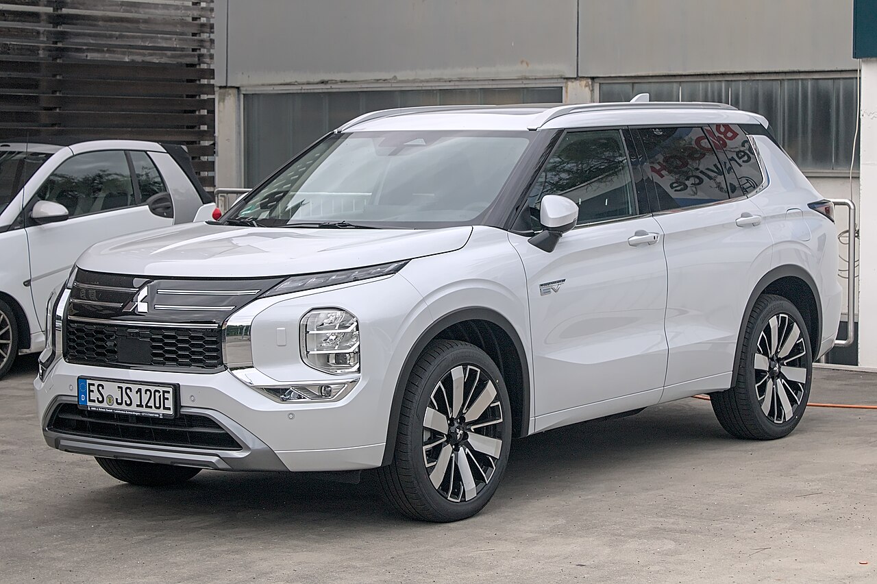 Автомобиль Mitsubishi