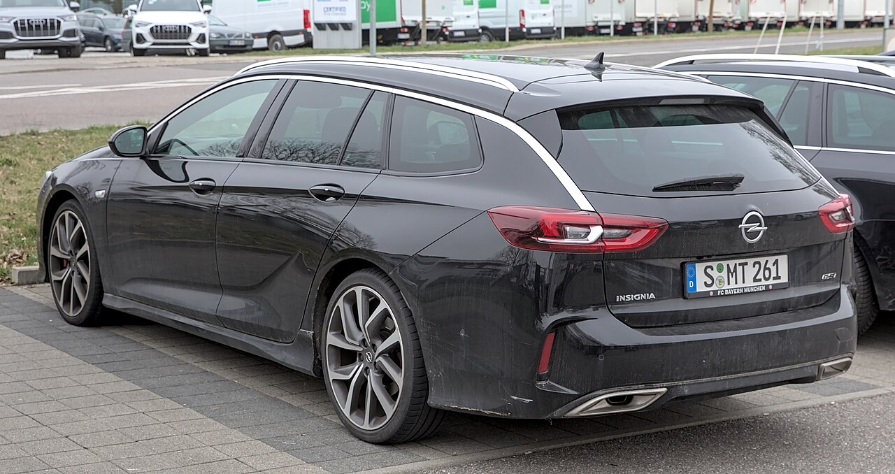 Автомобиль Opel