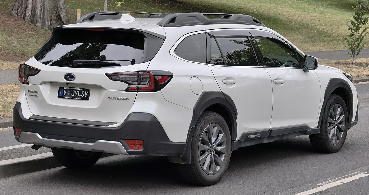 Автомобиль Subaru