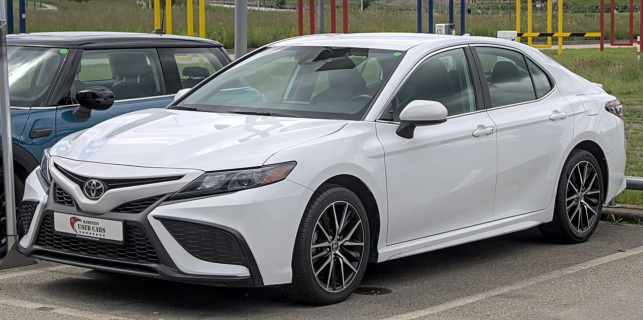 Автомобиль Toyota