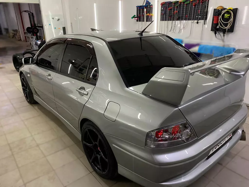 Автомобиль и рабочее пространство Tintcar