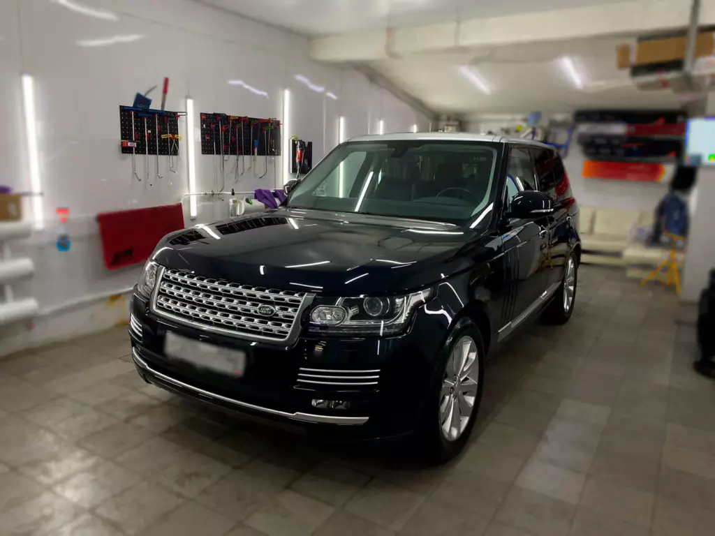 Range Rover в мастерской Tintcar
